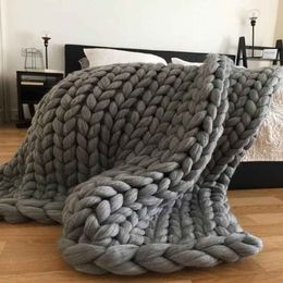 Couverture en tricot gras 120 150 cm couvertures de lignes grossières tissées à la main Fashion épais yarn couverture de canapé laine grossi
