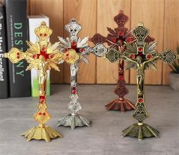 Reliques d'église Figurines Crucifix Jésus-Christ sur le stand Cross Cross Antique Religieux Chapelle Home Decoration 4 Couleurs T2001463366