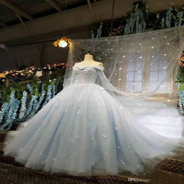 Robes de mariée de robe de bal Cendrillon avec enveloppes longs enveloppes clairs bleus 3d applique dentelle princesse robes nuptiales balayez les robes de train de m 339u