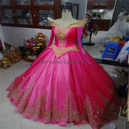 Cendrillon rose vif Quinceanera robes 2024 Aurora Costum Cosplay doux 16 robe d'anniversaire à manches longues or paillettes quinze beauté inspiré robes De Xv débutante