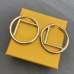 Pendientes circulares brillantes Pendientes de aro de oro de lujo de diseñador para mujeres Diseñadores de moda Joyería Pendiente de letra informal D2110215H227p