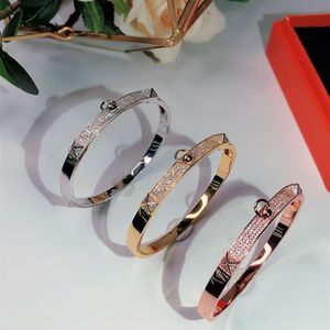 Bracelets en or avec serrure circulaire pour femmes, Punk, cadeau luxueux, bijoux de qualité supérieure, ceinture en cuir, deli257U