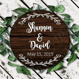 Circle krans vinylstickers aangepaste namen ronde bord sticker voor rustiek hout verwijderbare stickers bruiloft decor az539 220621