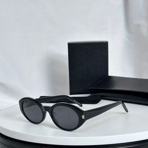Gafas de sol ovaladas en círculo 567 Lentes negras y grises oscuras Gafas de sol de diseñador para mujer Sombras Sunnies Gafas de sol UV400 Gafas con caja