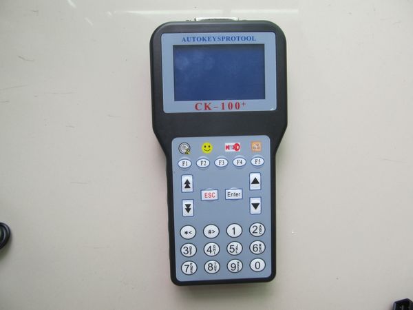 CK100 Outil de diagnostic de programmateur à clé automatique V99.99 Mis à jour de la garantie de la SBB d'un an Super Qualité