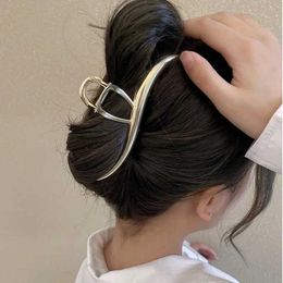 Crampes Femmes Alloy Hair Claw Barrettes Metal Hairpin Crab Coils Clips Bow Geometric Party Accessoires ACCESSOIRES FEMMES FILLES COLONS PONDE PONCE Y240425