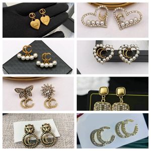 Classique 18K Plaqué Or Marque De Luxe Designers Lettres Stud Clip Chaîne Géométrique Célèbre Femmes Coeur Cristal Strass Perle Boucle D'oreille De Mariage Bijoux De Fête