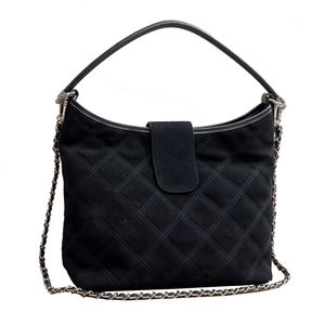 Klassieke 23 Nieuwe Effen Kleur Handtas Voor Dames Luxe Designer Mode Grote Capaciteit Crossbody Tas Met Diamanten Roosterketting Dubbele Letter Hoge Kwaliteit Suède Onderarmtas