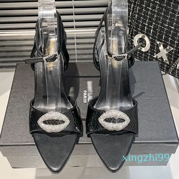 Chaussures de concepteur de concepteur de Kiss Classic Classic Femme Brand Fashion Fashion Femmes minces Sandales High Talales Qualité Luxury Généralités en cuir Fédiennes Forme Shoe