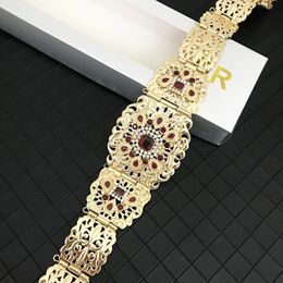 Klassieke Arabische bruidsriem sieraden vintage dame gesneden metalen taille ketting moslimcaftan kristallen riem voor vrouwen 240419