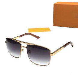 Klassieke houding voor mannen vrouwen vierkante frame V designer zonnebrillen unisex UV400 Bescherming Goud vergulde bril frames brillen brillen lunetten worden geleverd met doos