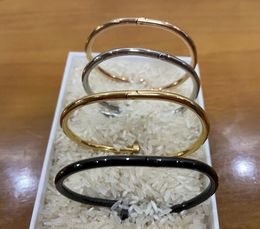 Bracelets classiques Gold Sier Nail Bracelet Titanium Steel Cuff Bracelet Nlay Diamond Bracelets Femmes Hommes Amour Bijoux Cadeau avec sac à poussière 20 avec boîte