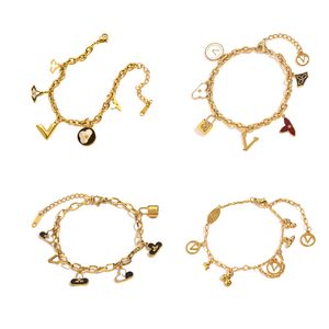 Classic Bracelets Bangle 18K Gold Plated Stainless steel Flower Letter Pendants Lovers Gift Wristband Cuff Chain Women Bracelet for Birthday Gift ZG1498