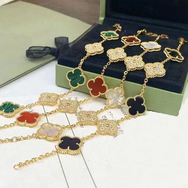 Bracelet trèfle de marque classique bracelet à cinq fleurs bracelet à la mode et luxueux bracelet à breloques pour femmes bracelet en acier inoxydable en or 18 carats