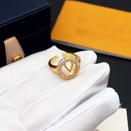 Klassiek merk Crystal Open Ring Luxury Natural Clover Ring Fashion roestvrijstalen designerringen voor vrouwen