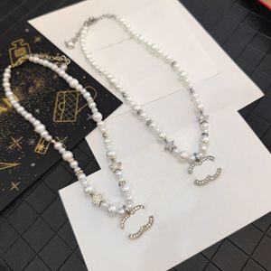 Colliers en laiton de créateur de marque classiques Colliers de perles de perle cuivre haut de gamme Luxury étoile lettre de tour de cou collier pendentif collier de charme