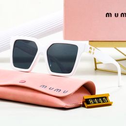 Lunettes de soleil Mui Mui Classic Mui Mui Polarize Fashion Womens Sun Germes Dhgate Designer Sunglasses pour femme Menti Mens Square Lens UV Res résistant aux lunettes Male