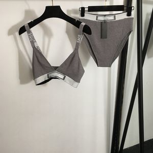 Klassieke beha's sets gebreide camis -briefs nieuwste borduurwerkbeha's strings sexy sling tops underpants luxe ondergoed