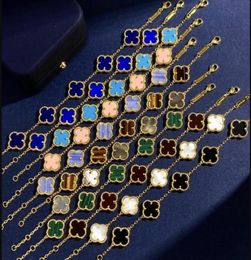 Klassieke Messing 18K vergulde Charm armbanden kleurrijke schelp Bloemen Vier Bladeren Klaver vrouwen Geluk armband Designer Jewelr6733855