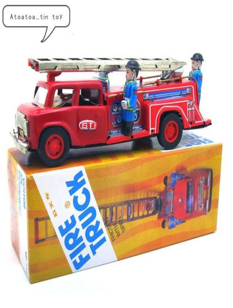 Classic Cor Tin Wain Up Juguetes de relojería Fire Truck Windup Juguete para niños Adultos Regalos de colección educativa SH1909136534784