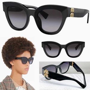 Lunettes de soleil design œil de chat classique marque de luxe pour femme à la mode avec logo en lettre dorée sur les tempes Lunettes de soleil de voyage en plein air pour femmes à monture noire 01YS