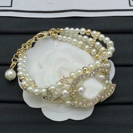 Bracelet de chaîne classique Femmes Braceuse Braceuse Bracelet 18K Gold plaqué en acier en acier Perle Crystal Lovers Giftband Bravo-bracelet Bijoux de créateur