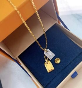 Классические ожерелья-цепочки с бриллиантами, серьги, дизайнерские браслеты для женщин, роскошные дизайнерские комплекты ювелирных изделий, две квадратные карты, кулон, ожерелье, подарки