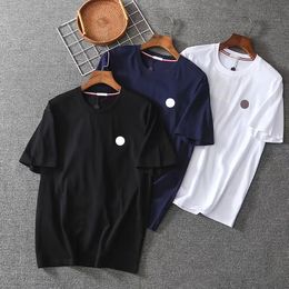 Classique poitrine hommes t-shirt 3 couleurs chemises de base solides chemise de créateur qualité AAA t-shirt transport gratuit taille M--XXL