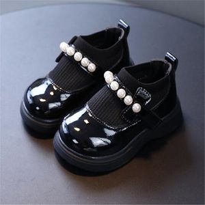 Zapatillas clásicas informales para niños, zapatos planos de cuero a la moda para chicas, mocasines Vintage para niños, zapatos de baile de perlas de princesa