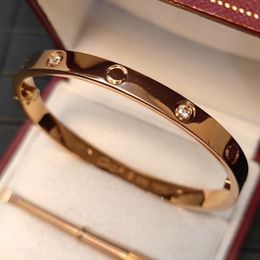 Klassieke koperen armband Bracelet Hoogwaardige nagelarmbanden Designer Bangle Brand Letter Faux Leather Crystal Sieraden Mens Women Wedding Liefhebbers Gift