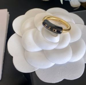 Klassieke Paar Ring Charm Mode Vrouwen Stijl Ringen Luxe Designer Kwaliteit Elegante Premium Sieraden Accessoires Vervagen Nooit Kostbare Vakantie