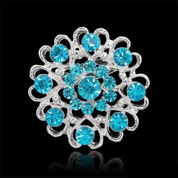 Classic Crystal Flowers Love Broches Pins Diamond broche boutonniere stick corsage bruiloft mode sieraden