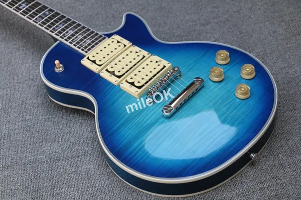Tienda personalizada clásica Ace Frehley Signature 3 pastillas Guitarra eléctrica, guitarra con llama de tigre azul marino Envío gratis