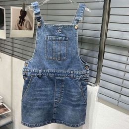 Vestido de mezclilla clásico Diseñador Dressss Mujeres Carta de primavera Empalme Falda de liga para mujer delgada Bolsillos lavados Denim Dressss Dos colores