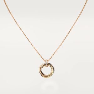 Diseño clásico Zirconia cúbica Triple Trinity Collar Colgante Mujeres Niñas Acero de titanio 316L Joyería de diseñador de bodas Collares Collier Chapado en oro de 18 quilates