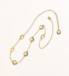 Conception classique F Collier pendentif 18K Colliers en acier inoxydable en or