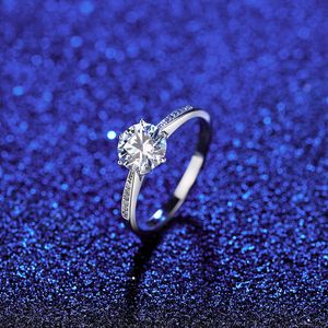 Klassiek ontwerp Mosan Diamond S Bruiloft Europese Sterling Sier Romantische Vrouwen Ring Merk Sieraden Valentijnsdag Cadeau