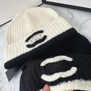 Klassieke Designer Herfst Winter Beanie Hoeden Heren en Dames Kasjmier Gebreide Muts Modemerk Dubbele Letter C Universele Gebreide Muts Herfst Wol Outdoor Warme Schedelkappen