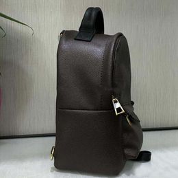 Классические дизайнерские сумки Кожаные школьные сумки мини-размера Женские и детские рюкзаки Spring Lady Travel Outdoor Bag1974