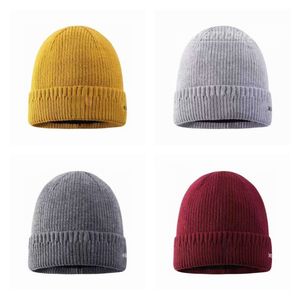 Klassieke ontwerper Beanie Autumn Winter Beanies Hot Style heren en dames mode -gebreide hoed buiten houden Warm zes kleuren R5
