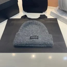 Klassieke designer beanie cap motorkap muts voor heren dames ademende gehoorbescherming en buitenwarmte gemengde kleur