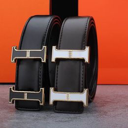 Cinturón de diseñador clásico para hombre Mujer Cinturones de moda Cuero genuino Hebilla lisa Negro y marrón 2 colores Ancho 3.8cm