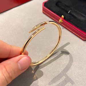 Bracelet de créateur classique pour ongles, mode unisexe, manchette de Couple, bijoux en or, cadeau de saint valentin
