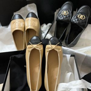 Klassieke Designer Kleding Schoenen Ballet Flats schapenvacht strik Mode Vrouwen Loafers Zwarte Platte Bootschoen Sandaal Dame Merk Leer Lui