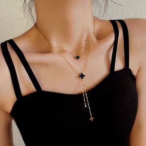 Collier de créateur classique chaînes de bijoux de créateur colliers ras du cou de créateur van ne se décolore jamais style inoubliable superbe pour hommes femmes cadeaux de fête