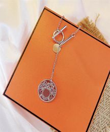 Collier de créateur classique mode colliers élégants cadeau pour hommes femme bijoux pièce pendentif de haute qualité avec boîte de luxe Shell 7728886