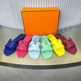 Designer classique oran pantoufles femmes sandales d'été plage appartements de mode intérieure ganters de mode authentique en cuir femmes pantoufles d'extérieur shoppings ganters de ganters tailles 35-42