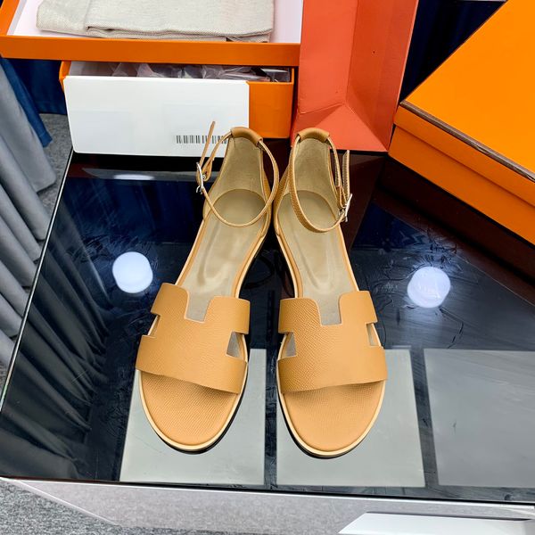 Sandalias de diseñador clásicas Zapatos planos Zapatos de oficina de moda de marca Zapatos casuales Sandalias de cuero coloridas para mujer Zapatos blancos amarillos negros 35-42