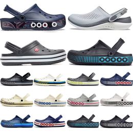 Sandalias de diseñador clásica, diseñador de hombres Sandale, sandalia de plataforma, zapatillas para mujeres de goma blanca negra, zapatos de playa de verano 2024, toboganes de agujeros