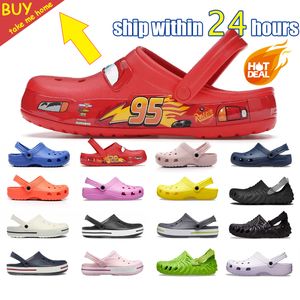 Designer classique sandales de plage d'été glissades adultes enfants noirs roses hommes femmes pantoufles infirmières intérieurs chaussures extérieures piscine de haute qualité jour de pluie mode 2024 rouge cool